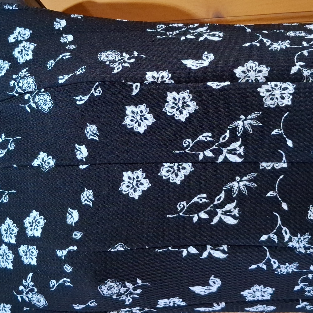 Haani Petites Size PL, Black And White Print. - Picture 3 of 7